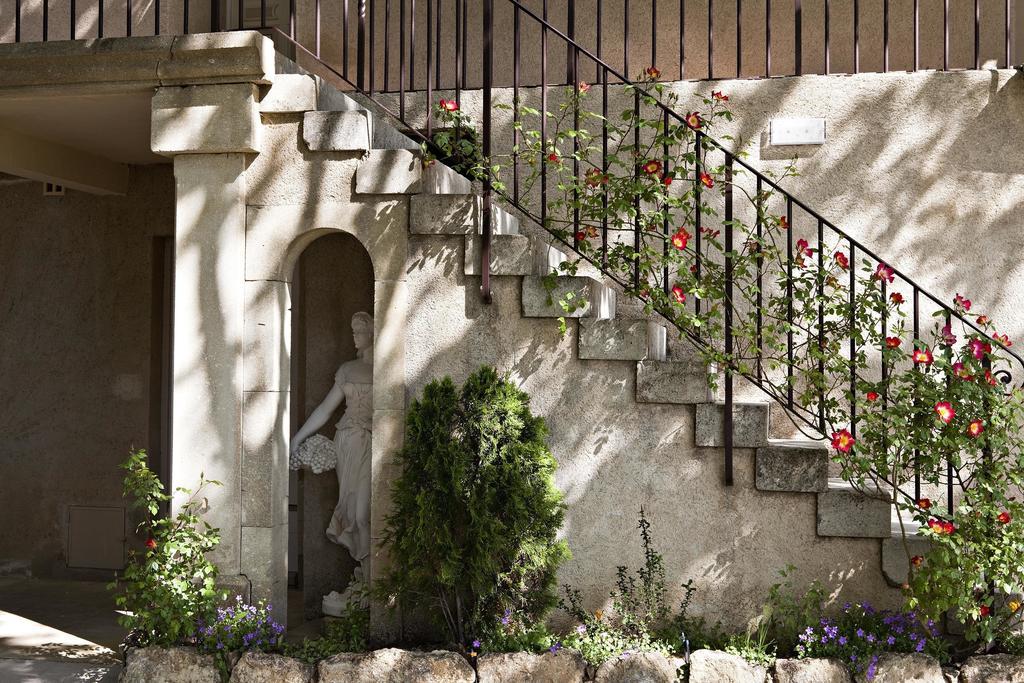 Le Mas De Guilles Lourmarin Ngoại thất bức ảnh