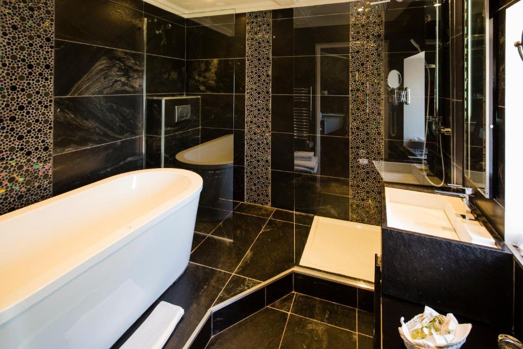 Le Mas De Guilles Lourmarin Ngoại thất bức ảnh